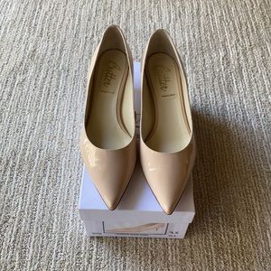 NWOT Butter Italy Vernice Nude Heel